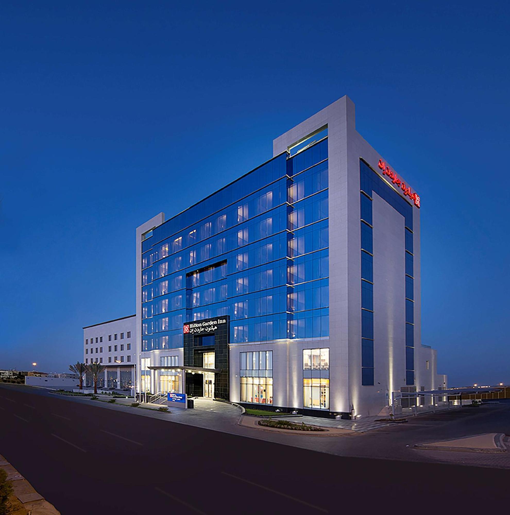 Hilton Garden Inn Tabuk Exteriör bild