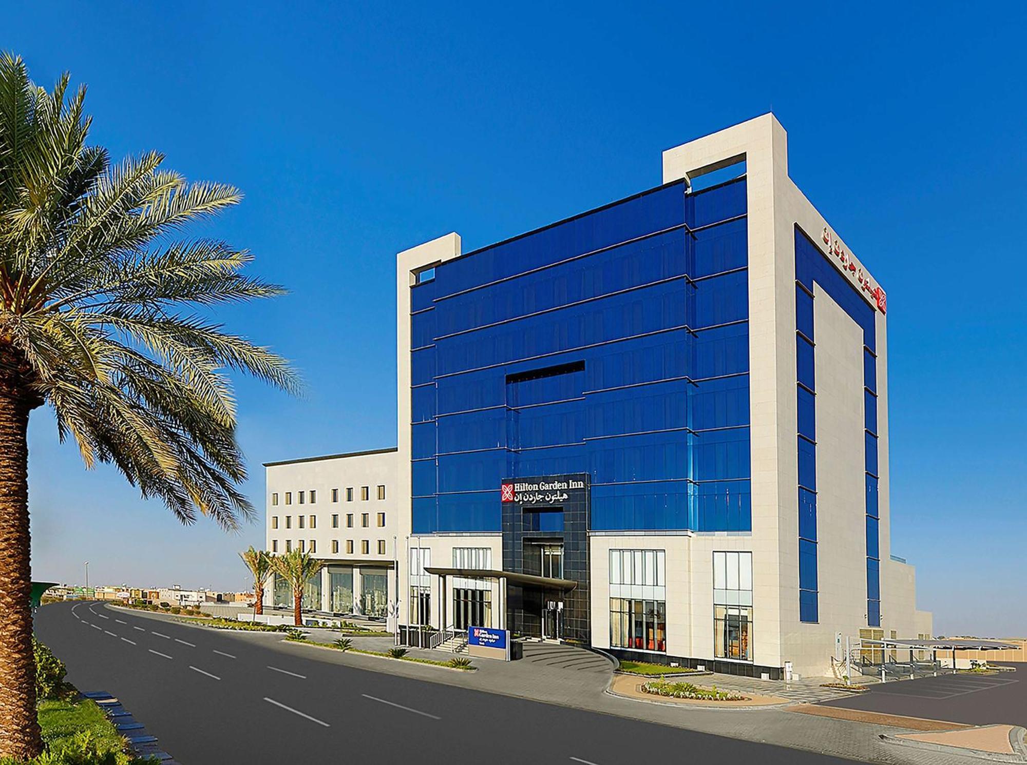 Hilton Garden Inn Tabuk Exteriör bild